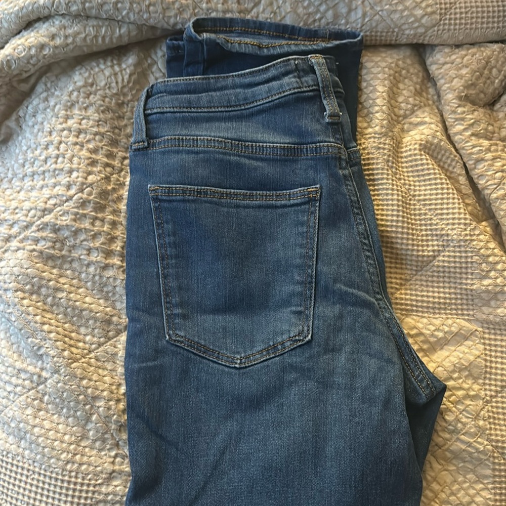 universal thread high rise straight leg jeans